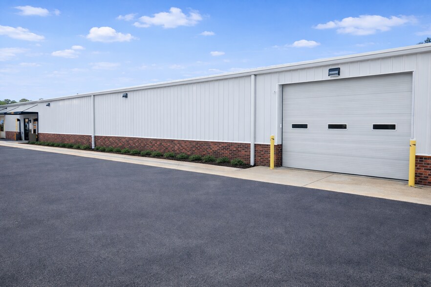 More Photos Of 114 S State St, Haw River Manufacturing For Lease