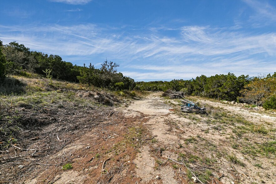 More Photos Of 21511 State Highway 71 W, Spicewood Light Manufacturing For Sale