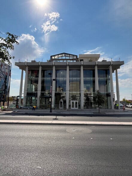 More Photos Of 201 S Las Vegas Blvd, Las Vegas Office For Lease