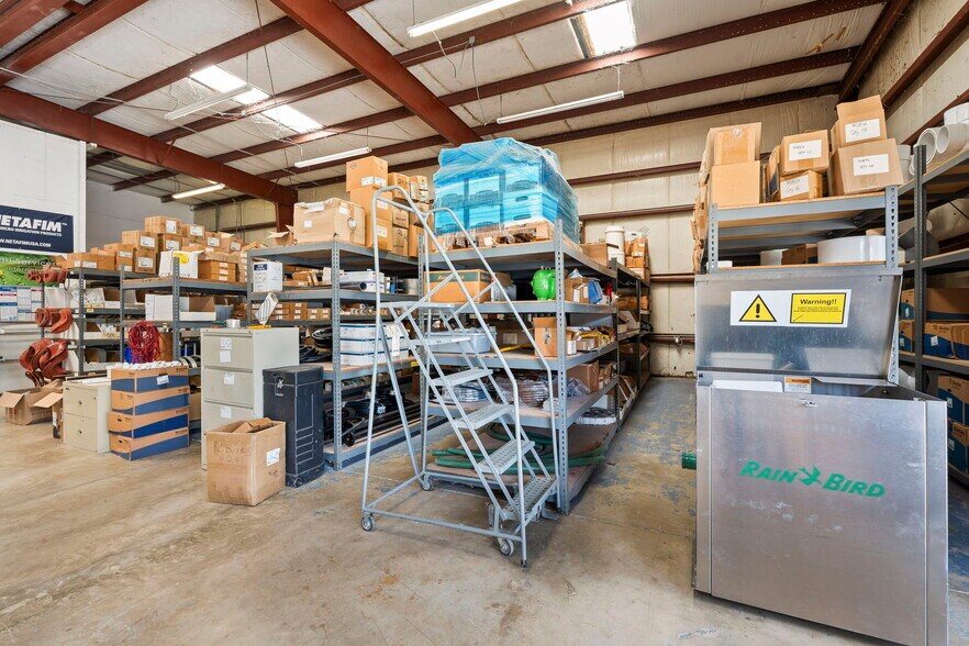 More Photos Of 16050 Orange Ave, Fort Pierce Warehouse For Sale