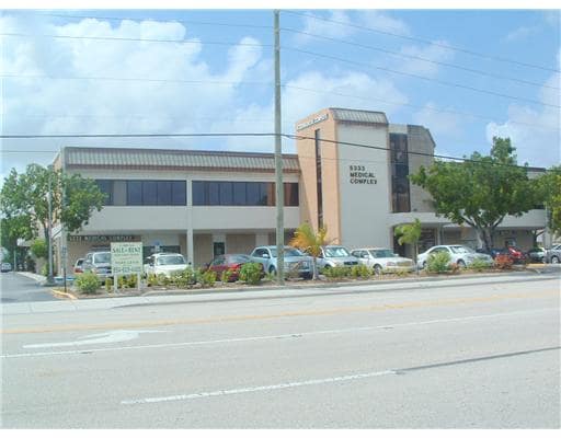 More Photos Of 5333 N Dixie Hwy, Oakland Park Medical For Lease