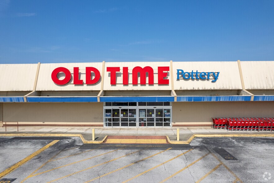 More Photos Of 380 Blanding Blvd, Orange Park Freestanding For Sale