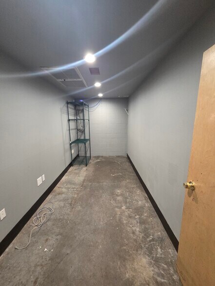 More Photos Of 21900 SW Alexander Ln, Sherwood Office For Lease