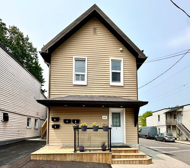 Primary Photo Of 240 Marier Ave, Ottawa Apartments For Sale