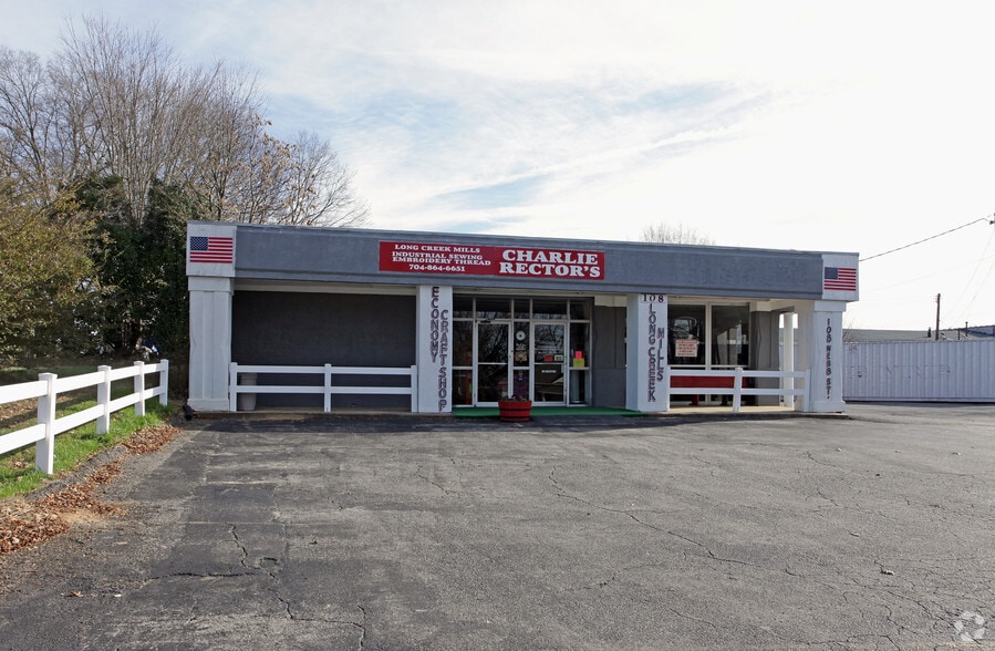 More Photos Of 108 S Webb St, Gastonia Auto Dealership For Lease