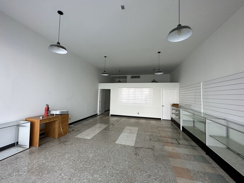 More Photos Of 1041-1043 Pine Ave, Long Beach Medical For Lease