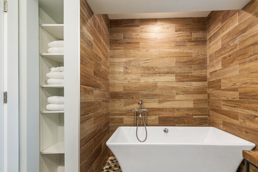 More Photos Of 1768 Tudor Rd, North Palm Beach Specialty For Sale