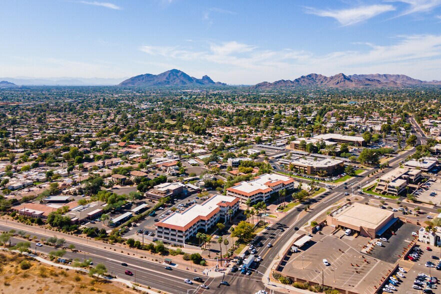 More Photos Of 8777 E Via de Ventura, Scottsdale Office For Lease