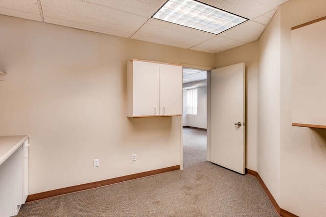 More Photos Of 2 Oakwood Park, Castle Rock Medical For Lease