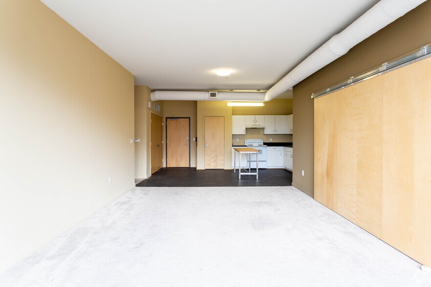 More Photos Of 131 E Green St, Ithaca Apartments For Lease