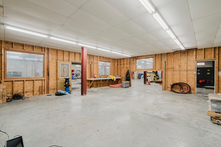 More Photos Of 708 Washington St, Pembroke Unknown For Lease
