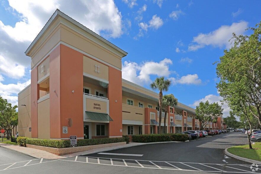 More Photos Of 601 N Congress Ave, Delray Beach Showroom For Sale