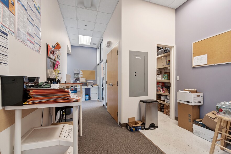 More Photos Of 25 Marston St, Lawrence Medical For Sale