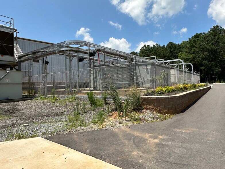 More Photos Of 119 Metrolina Dr, Shelby Manufacturing For Sale