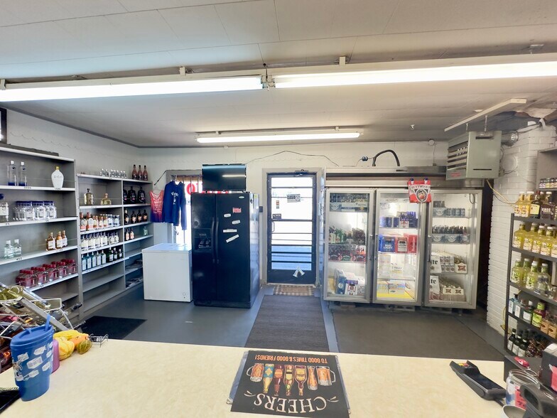 More Photos Of 1315 Church St, Tiptonville Convenience Store For Sale