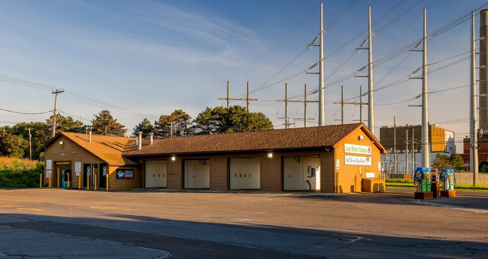 More Photos Of 149 George St, Oswego Carwash For Sale