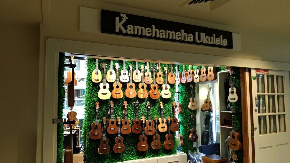 Primary Photo Of 205 Lewers St, Honolulu Hotel For Lease