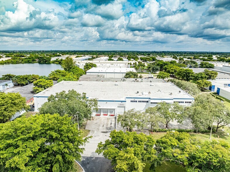 Primary Photo Of 4915 NW 159th St, Miami Lakes Warehouse For Lease