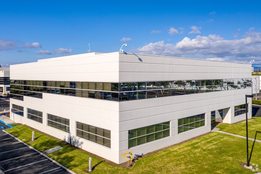 More Photos Of 3601 S Harbor Blvd, Santa Ana Unknown For Lease