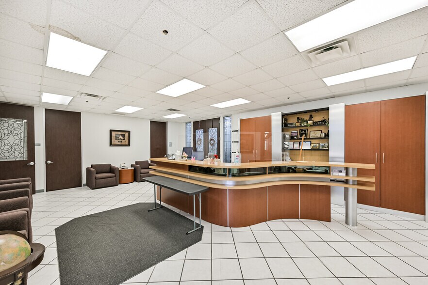 More Photos Of 4701 Preston Ave, Pasadena Office Residential For Sale