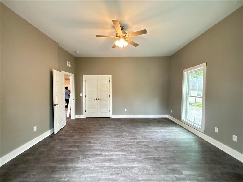 More Photos Of 1344 Park St, Bowling Green Multifamily For Sale