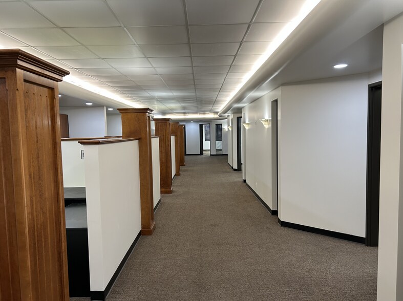 More Photos Of 20355 Hawthorne Blvd, Torrance Office For Lease