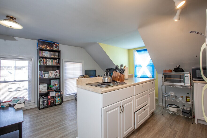 More Photos Of 17 Mechanic St, Westbrook Apartments For Sale