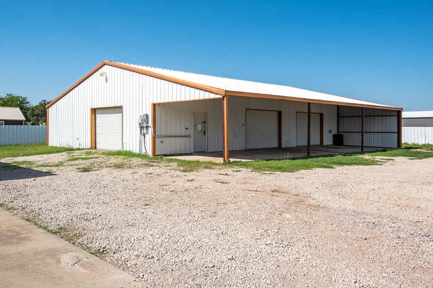 More Photos Of 3901 S Highway 287, Waxahachie Research And Development For Sale