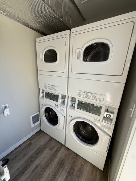 More Photos Of 80 Vine St, Reno Apartments For Sale