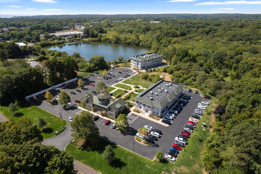 More Photos Of 350 Goose Ln, Guilford Medical For Lease