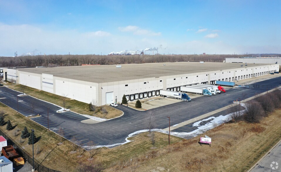 More Photos Of 6515 Ameriplex Dr, Portage Warehouse For Lease