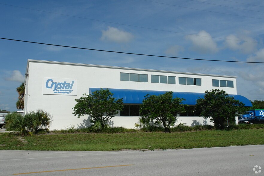 Primary Photo Of 4205 N Old Dixie Hwy, Fort Pierce Warehouse For Sale