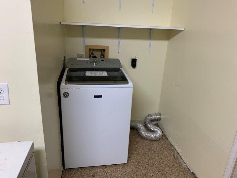 More Photos Of 10569 Lem Turner Rd, Jacksonville Medical For Sale
