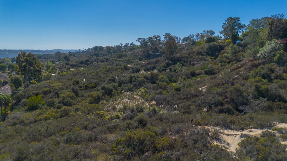 More Photos Of 0 Crest Dr, Encinitas Land For Sale