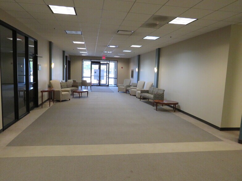 More Photos Of 7000 Caton Farm Rd, Plainfield Medical For Lease