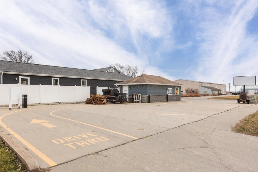 More Photos Of 621 S 13th St, Tekamah Restaurant For Sale