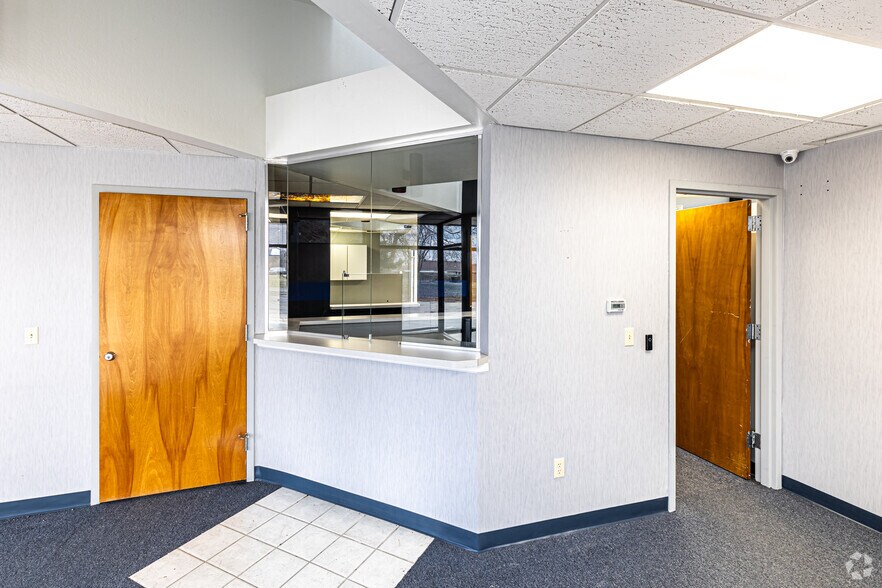More Photos Of 510-512 NW Mock Ave, Blue Springs Medical For Lease