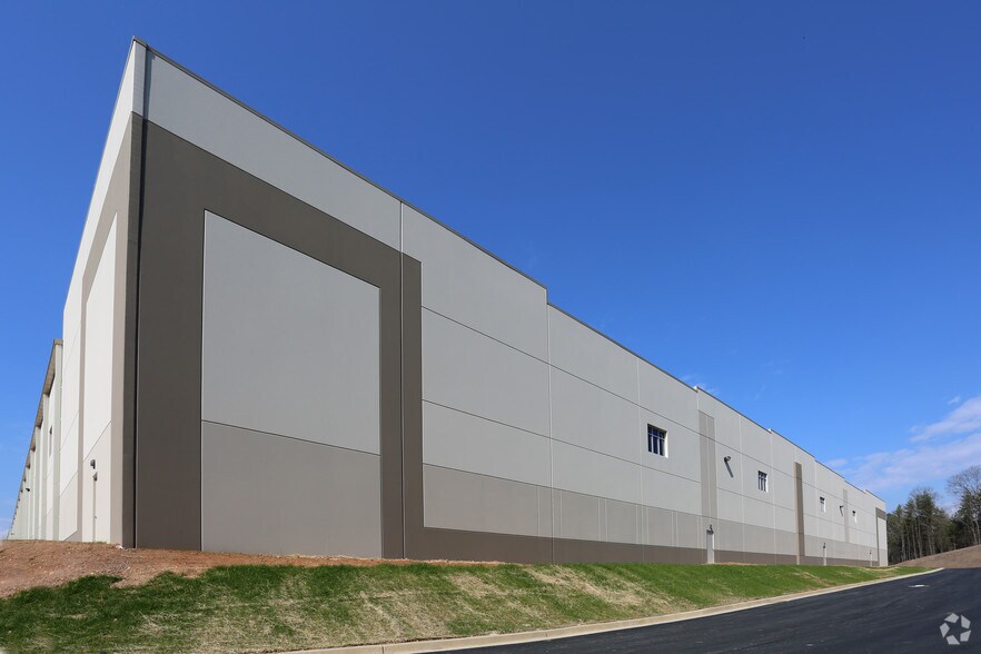 More Photos Of 731 Cassville White Rd, Cartersville Distribution For Lease