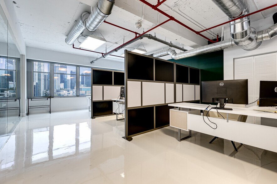 More Photos Of 14 NE 1st Ave, Miami Office For Lease