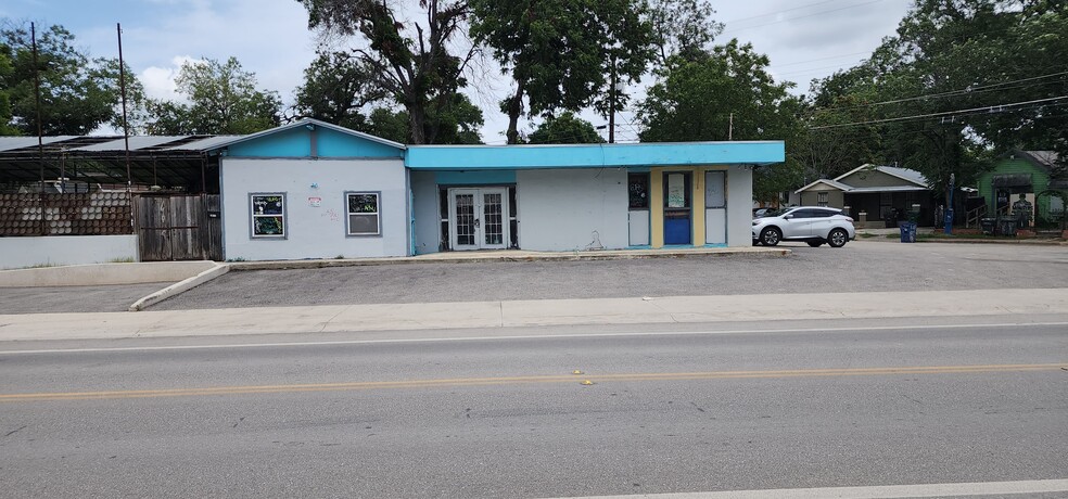 Primary Photo Of 2909 St Mary's St, San Antonio Restaurant For Sale
