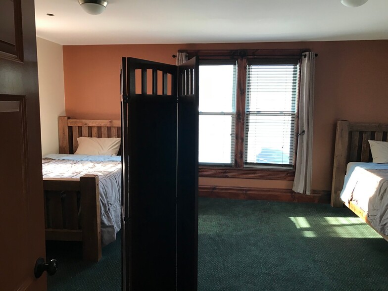 More Photos Of 1454 State Route 30, Wells Specialty For Sale
