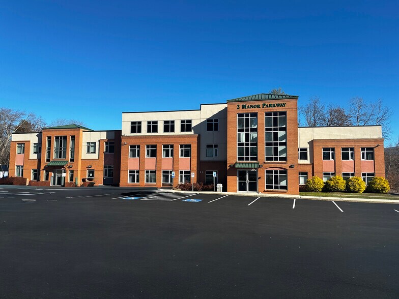 Primary Photo Of 2 Manor Pky, Salem Office For Lease