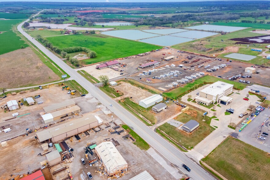 More Photos Of 403 Linwood Plz, Lindsay Warehouse For Sale