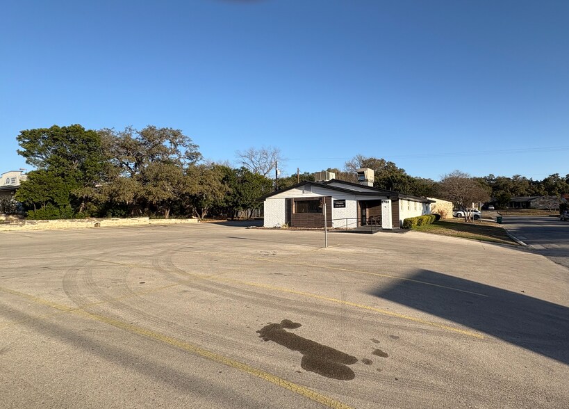 More Photos Of 1702 Pat Booker Rd, Universal City Medical For Sale