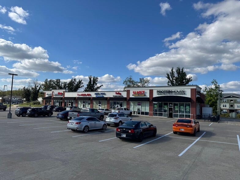 More Photos Of 8680 High Point Dr, Newburgh Unknown For Lease