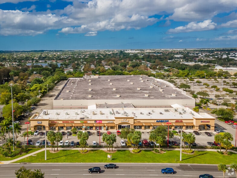 More Photos Of 5401 N University Dr, Lauderhill General Retail For Sale