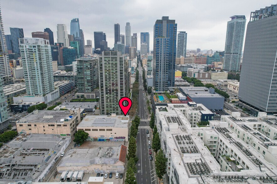 More Photos Of 1201 S Grand Ave, Los Angeles Warehouse For Lease