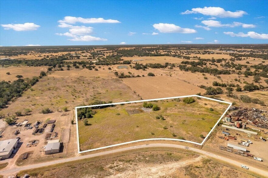 More Photos Of 1095 County Road 234, Giddings Land For Sale