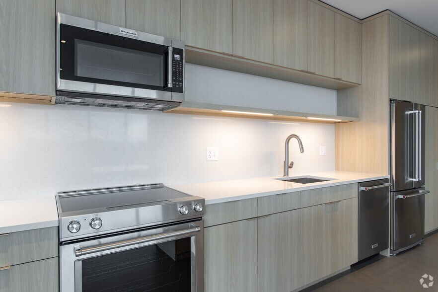 More Photos Of 160 Merrimack St, Haverhill Apartments For Sale