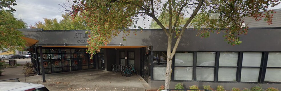 More Photos Of 1235 SE Division St, Portland Office For Lease